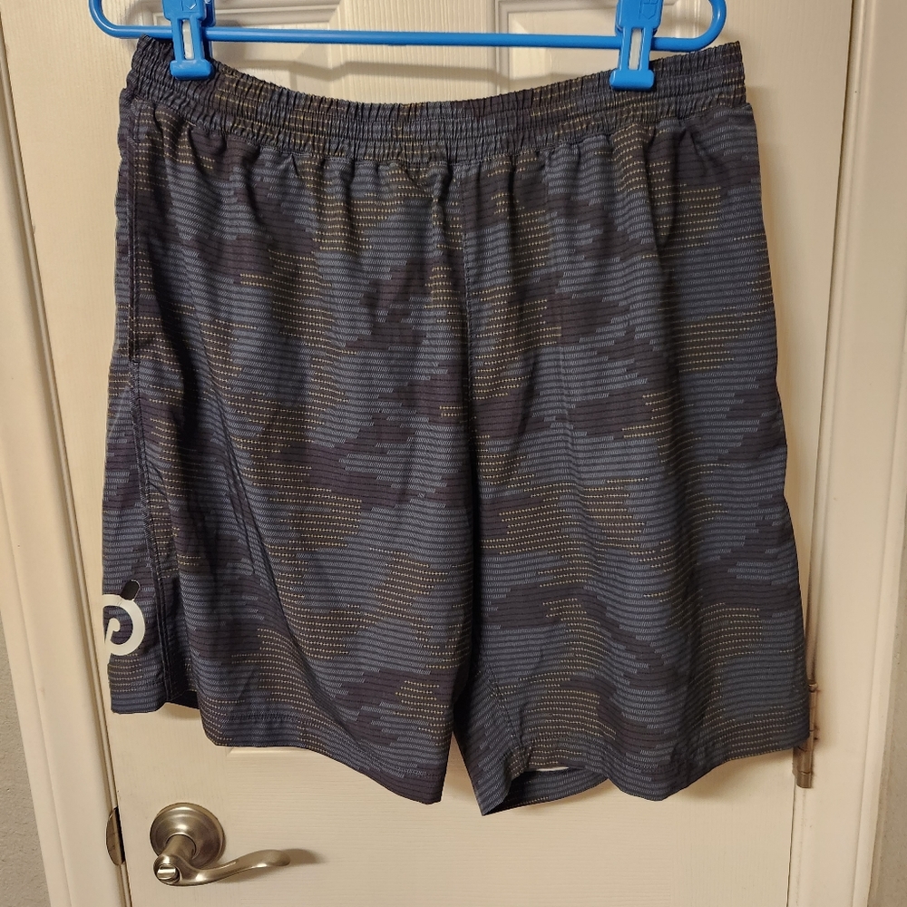 Solfire x peloton shorts size XL
